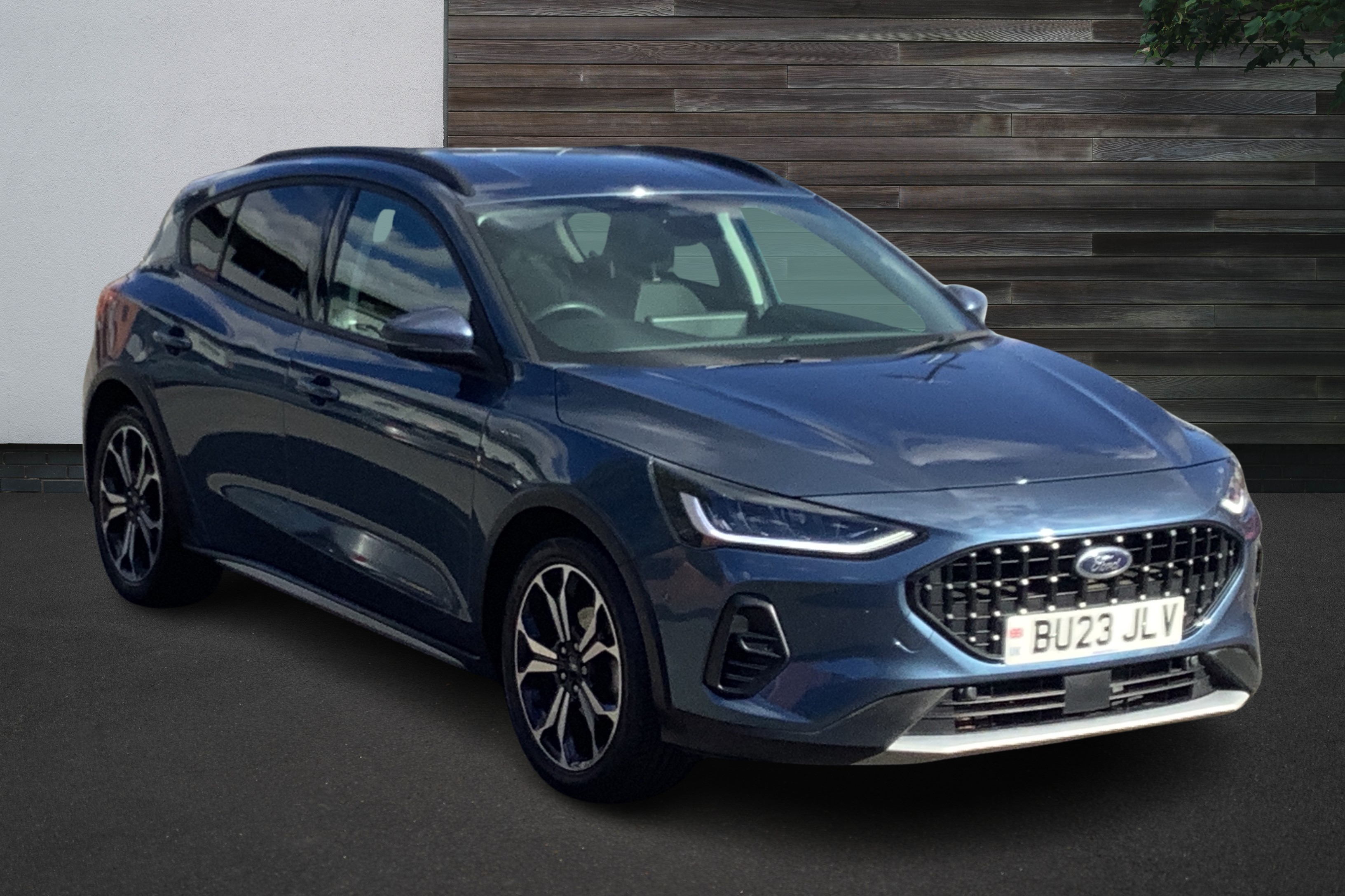 Main listing image - Ford Focus Active