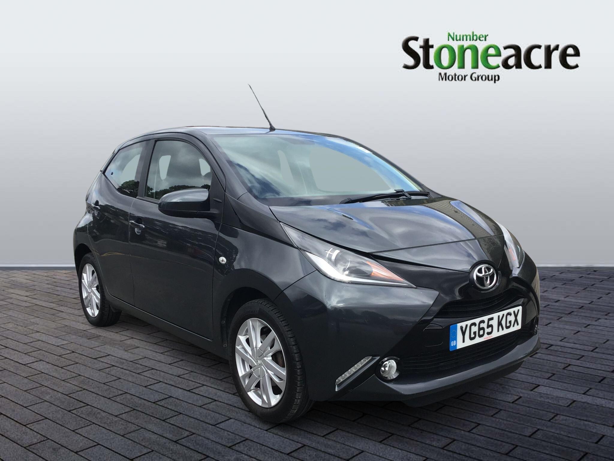 Main listing image - Toyota Aygo