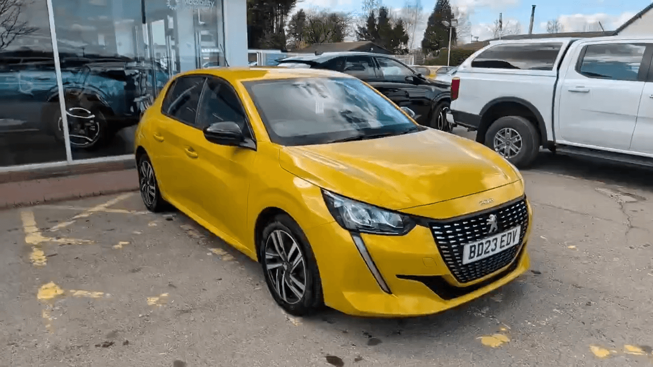 Main listing image - Peugeot 208