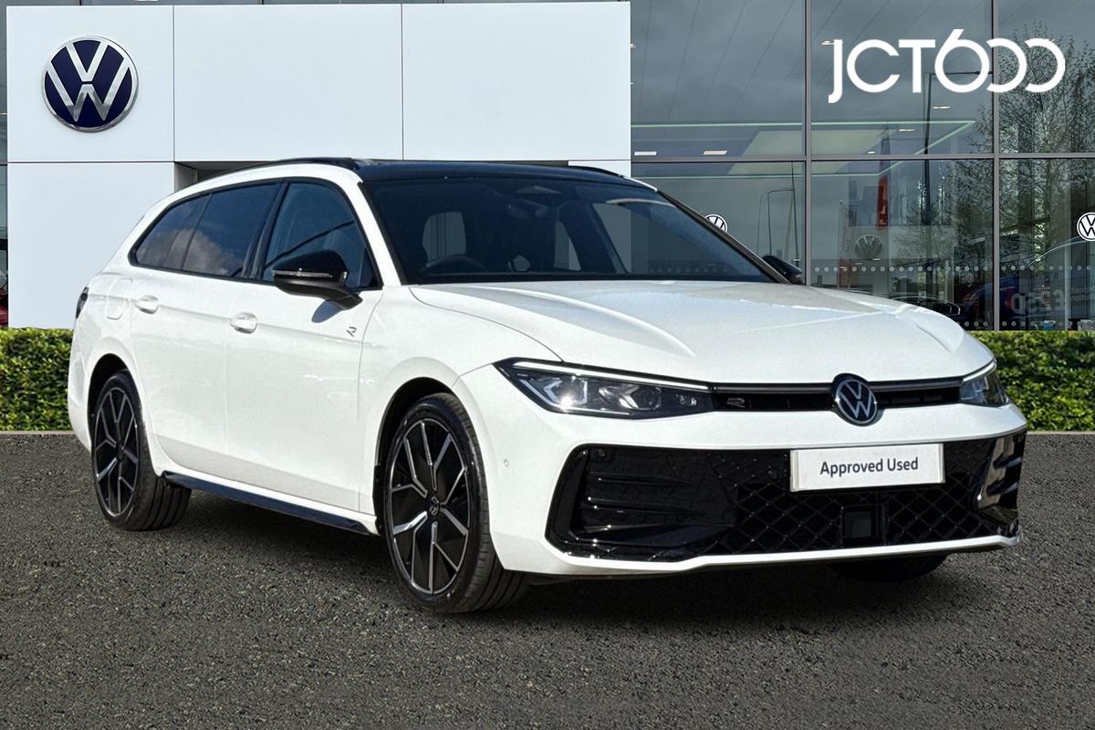 Main listing image - Volkswagen Passat Estate