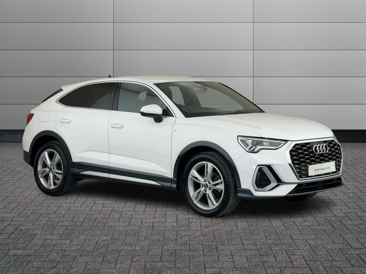 Main listing image - Audi Q3