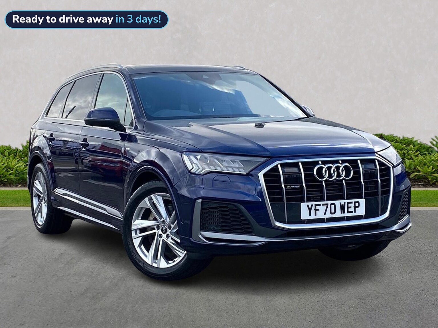 Main listing image - Audi Q7