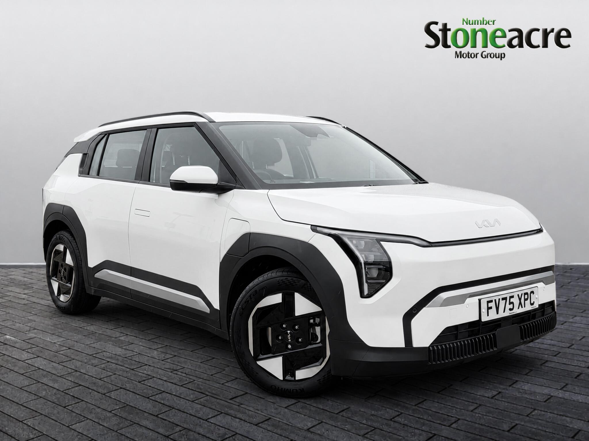 Main listing image - Kia EV3
