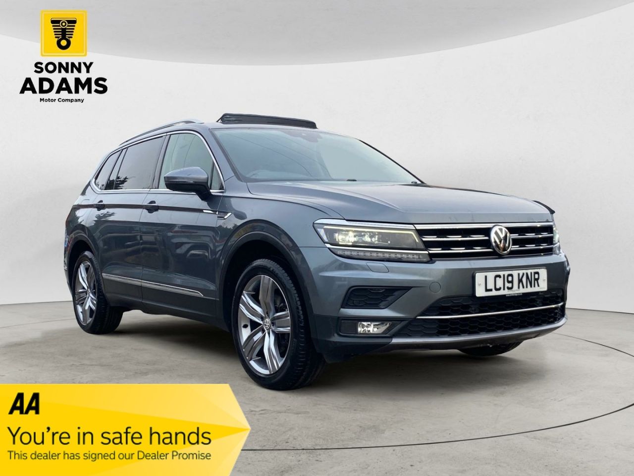 Main listing image - Volkswagen Tiguan Allspace