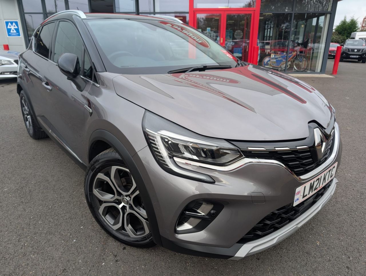 Main listing image - Renault Captur