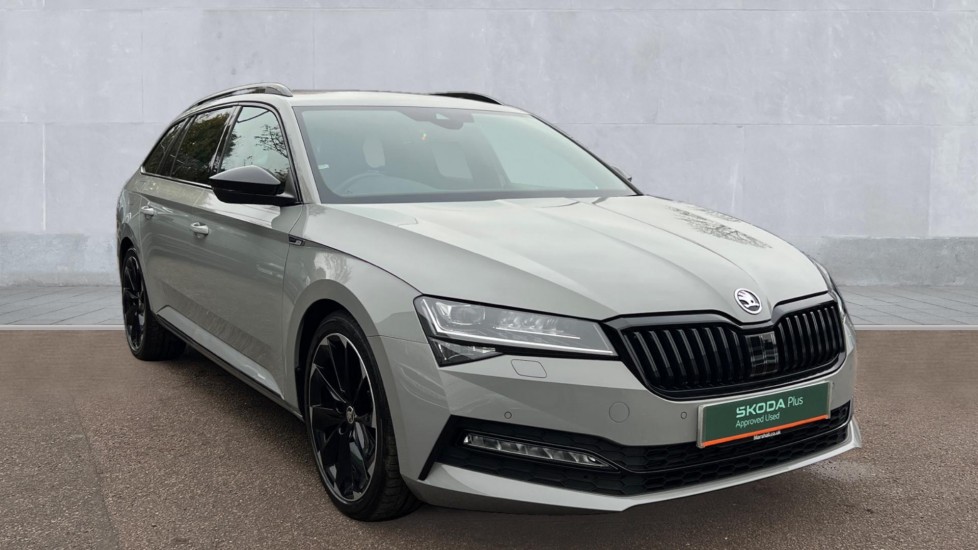 Main listing image - Skoda Superb Estate