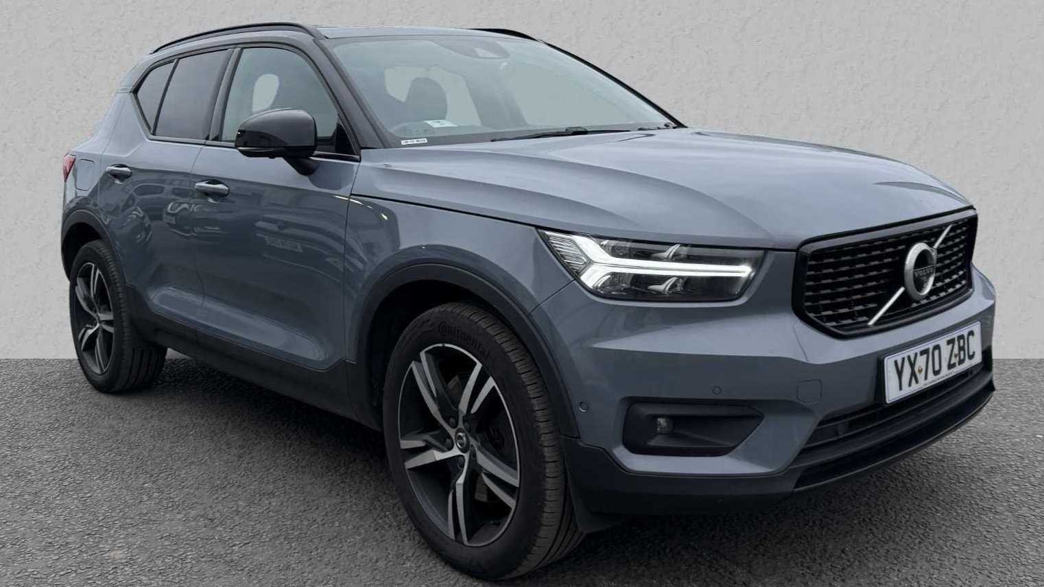 Main listing image - Volvo XC40 Recharge