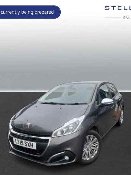 Main listing image - Peugeot 208