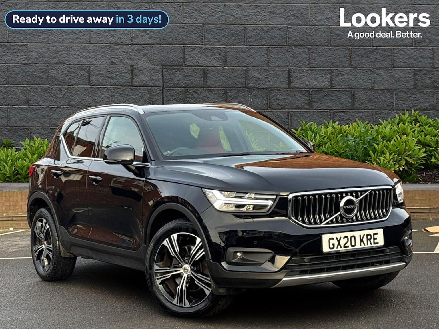 Main listing image - Volvo XC40