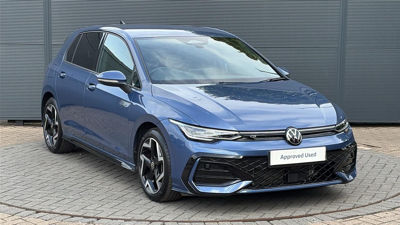 Main listing image - Volkswagen Golf