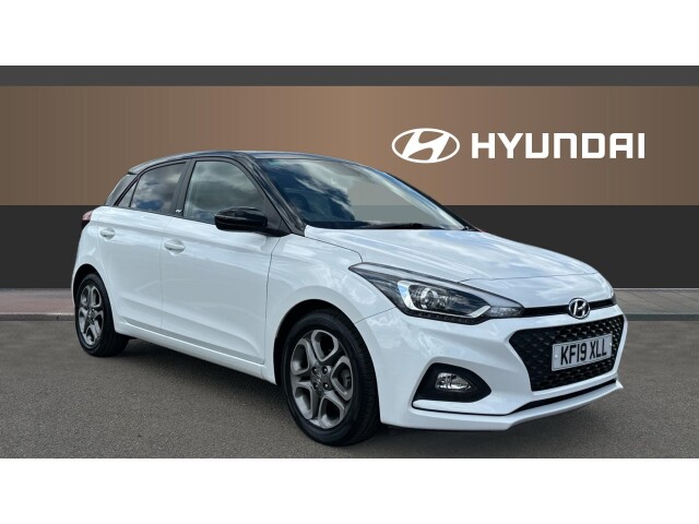 Main listing image - Hyundai i20