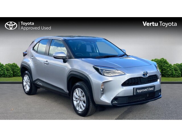 Main listing image - Toyota Yaris Cross