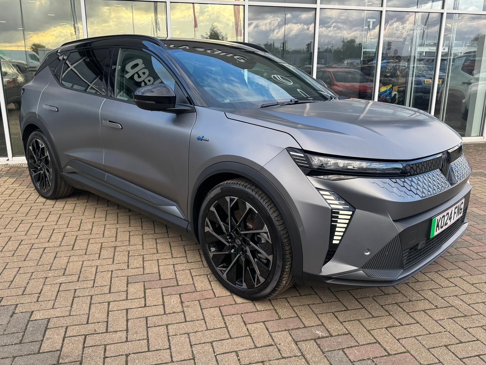 Main listing image - Renault Scenic