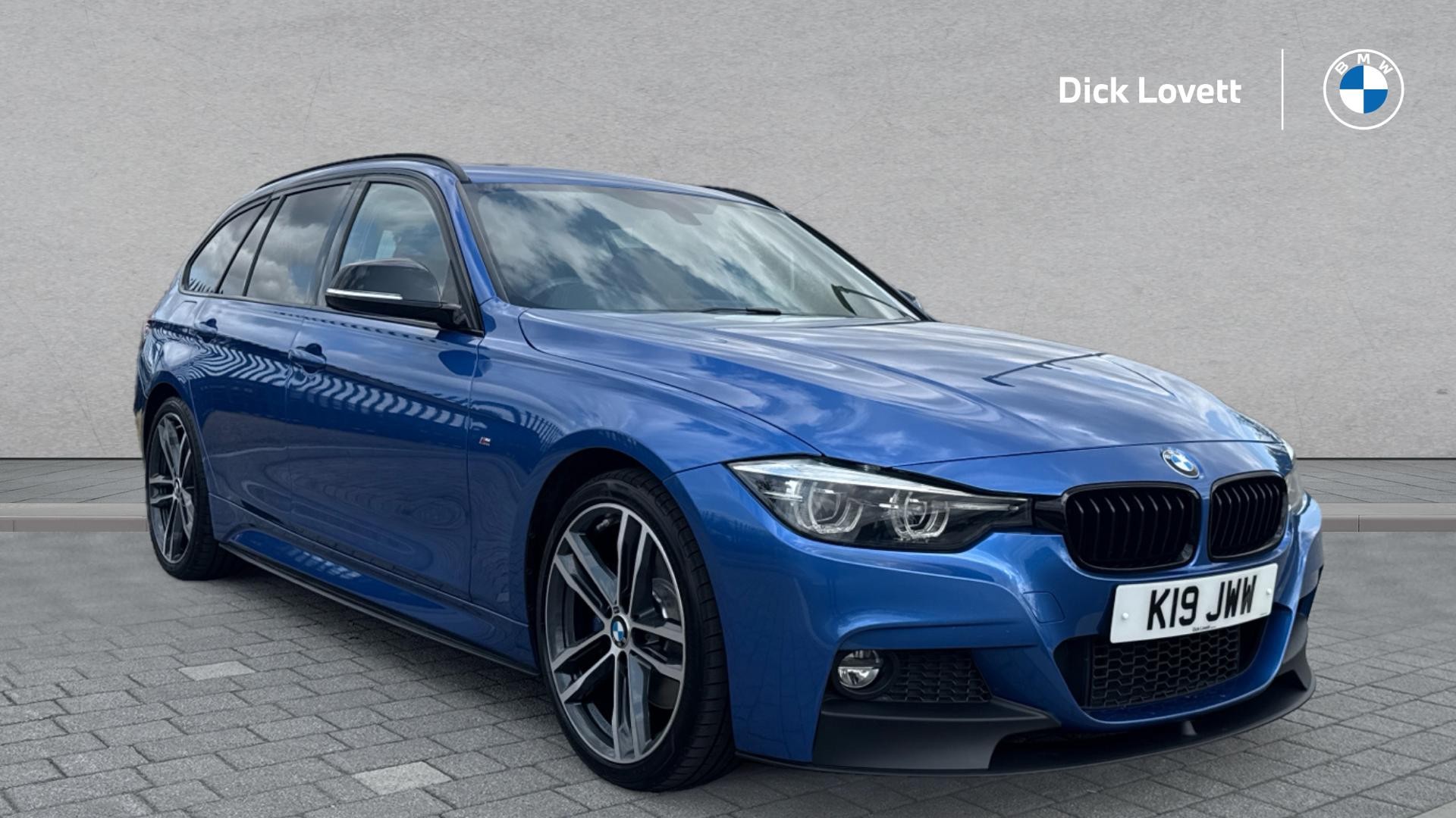 Main listing image - BMW 3 Series Touring