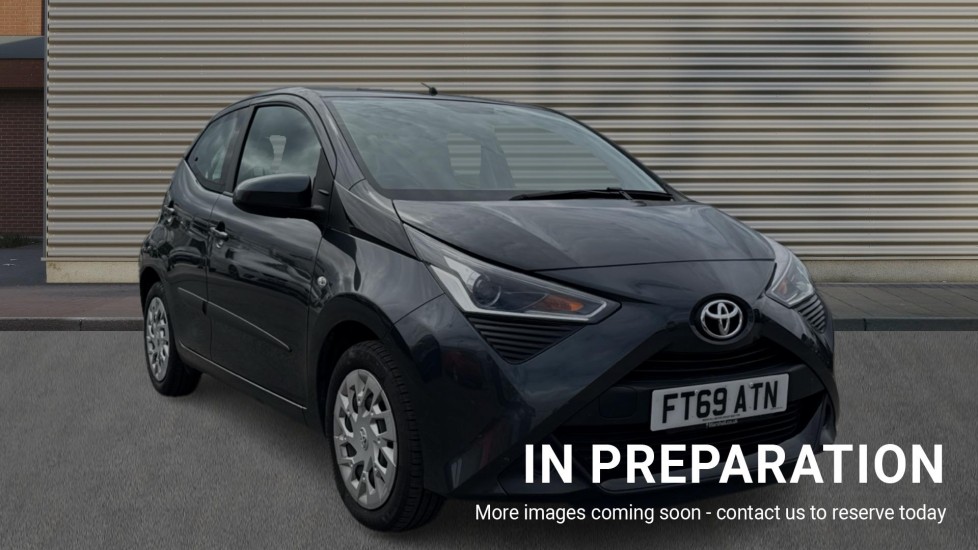 Main listing image - Toyota Aygo