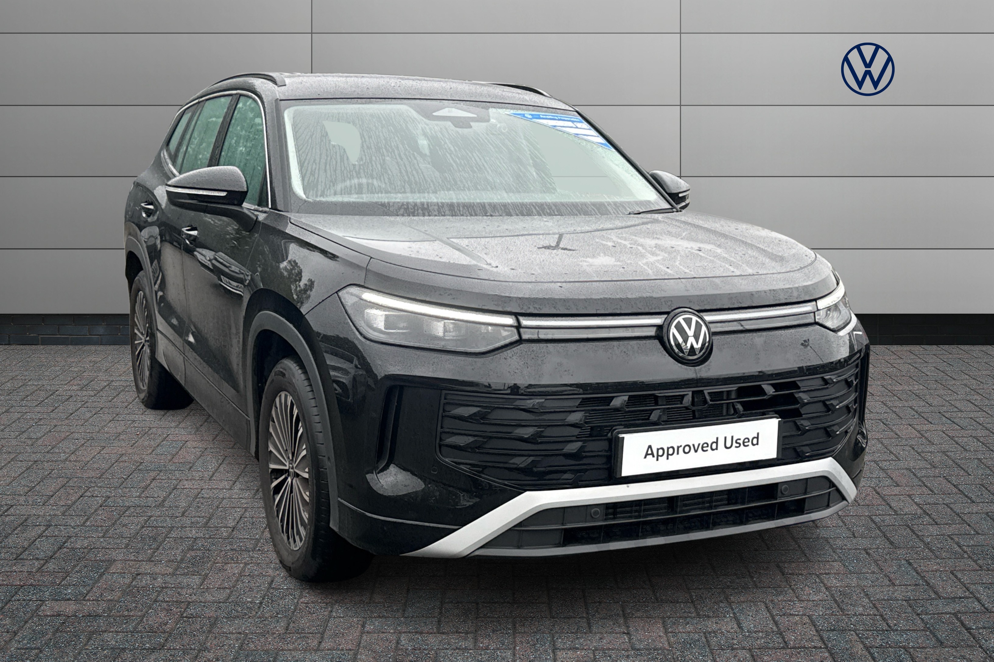 Main listing image - Volkswagen Tayron