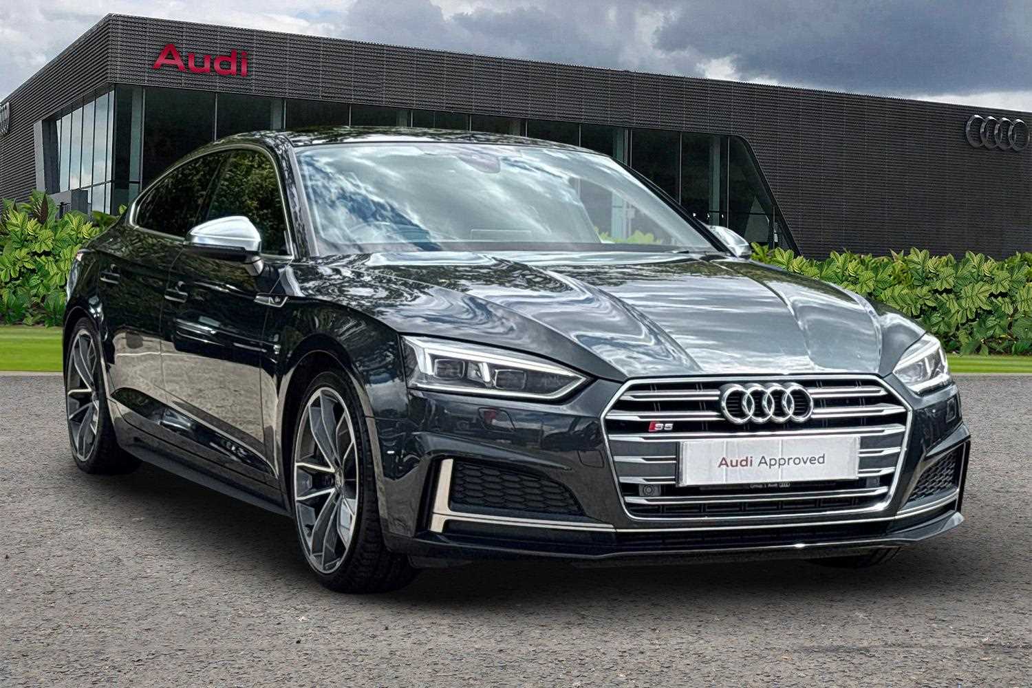 Main listing image - Audi S5