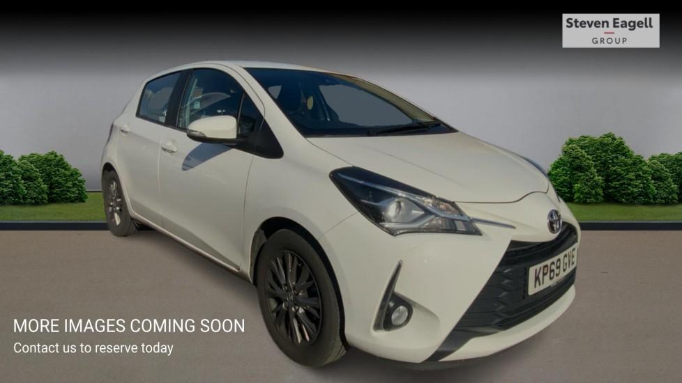 Main listing image - Toyota Yaris