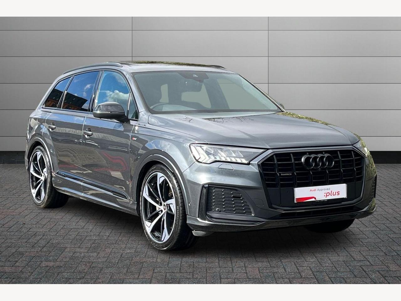 Main listing image - Audi Q7