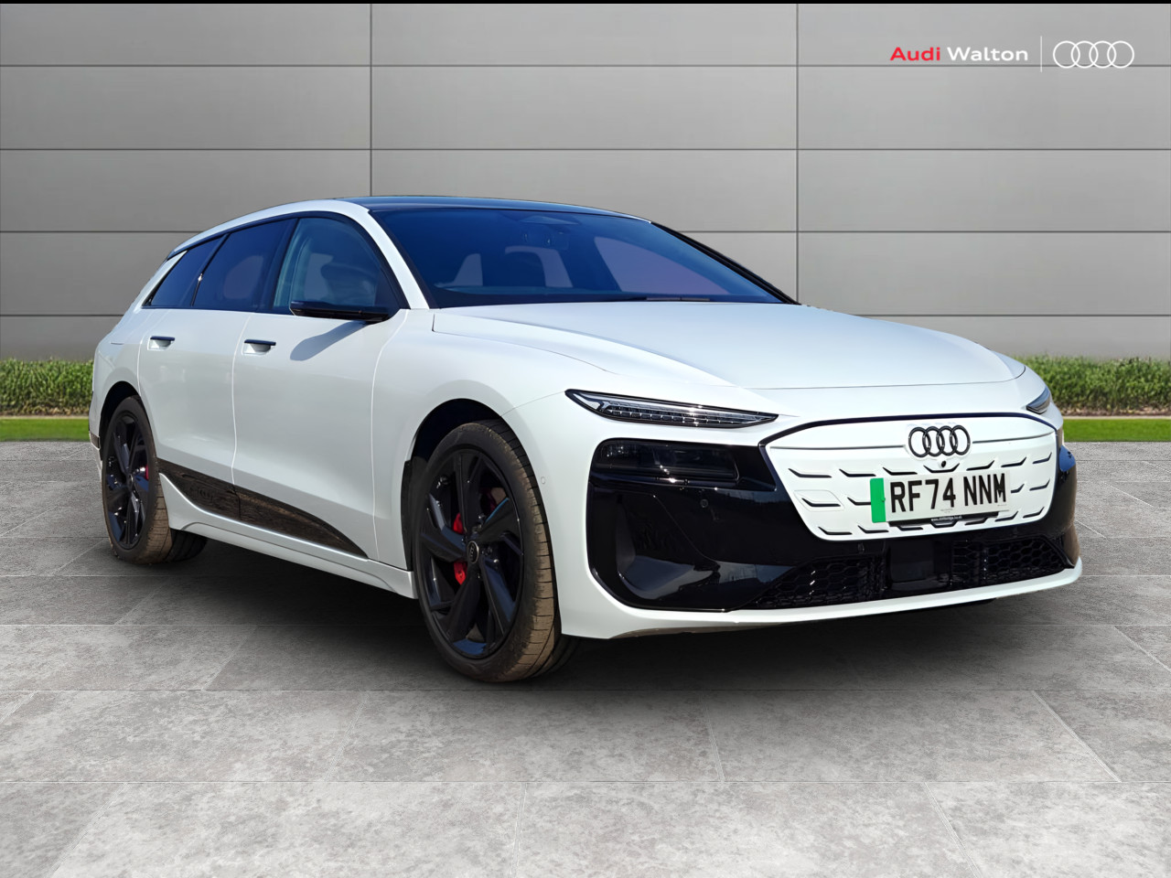 Main listing image - Audi e-tron