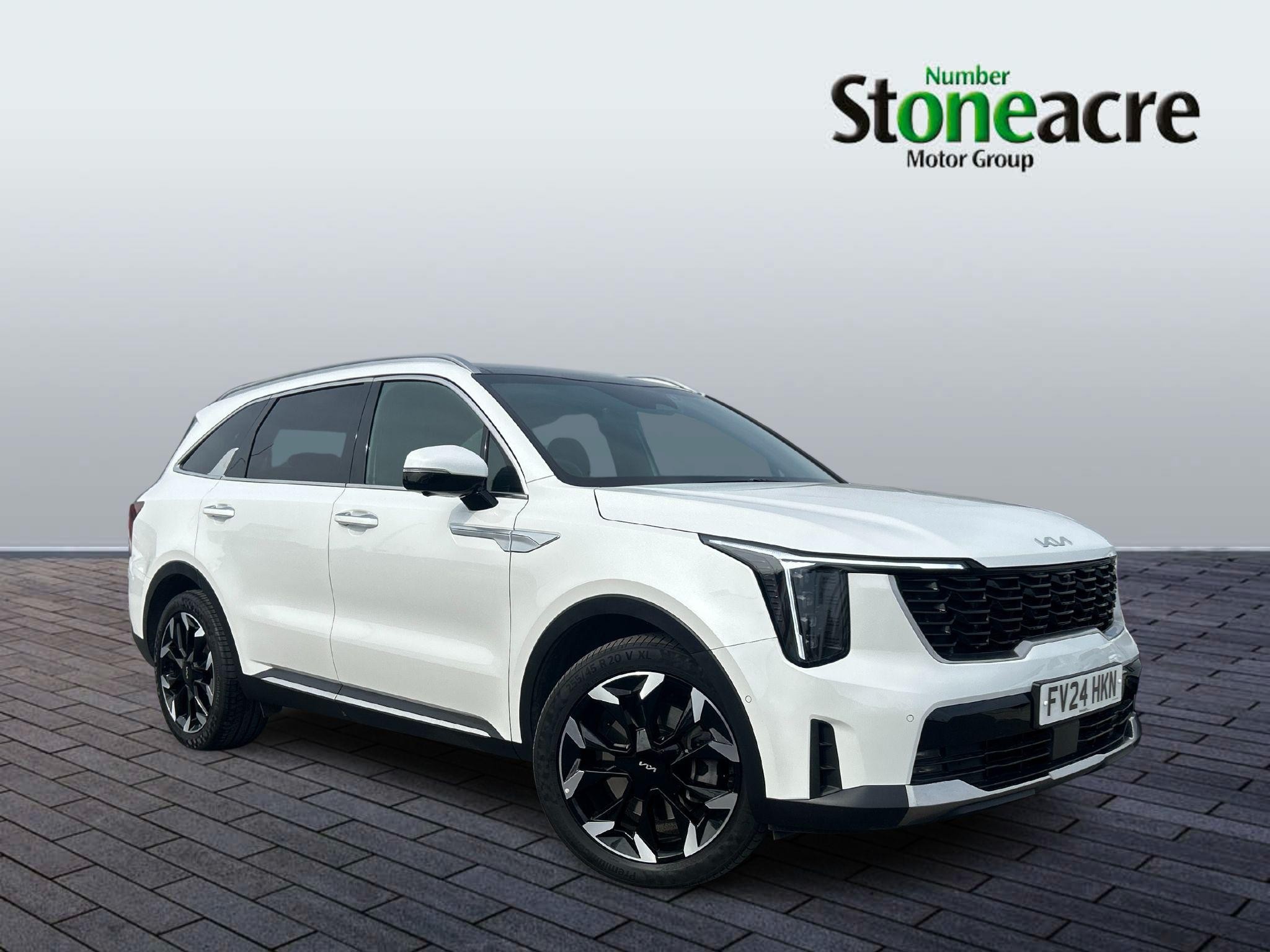 Main listing image - Kia Sorento