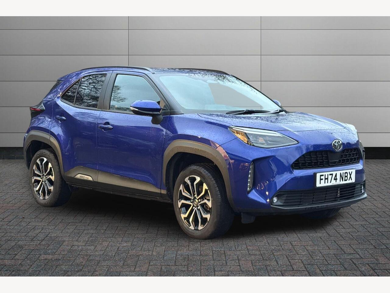 Main listing image - Toyota Yaris Cross