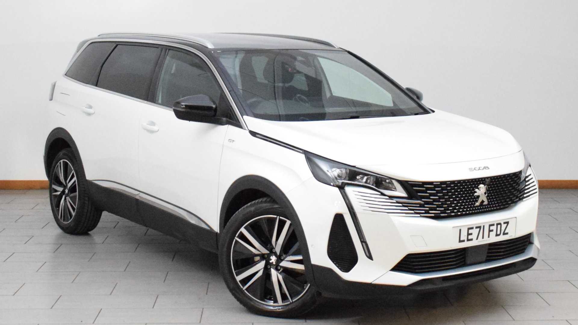 Main listing image - Peugeot 5008