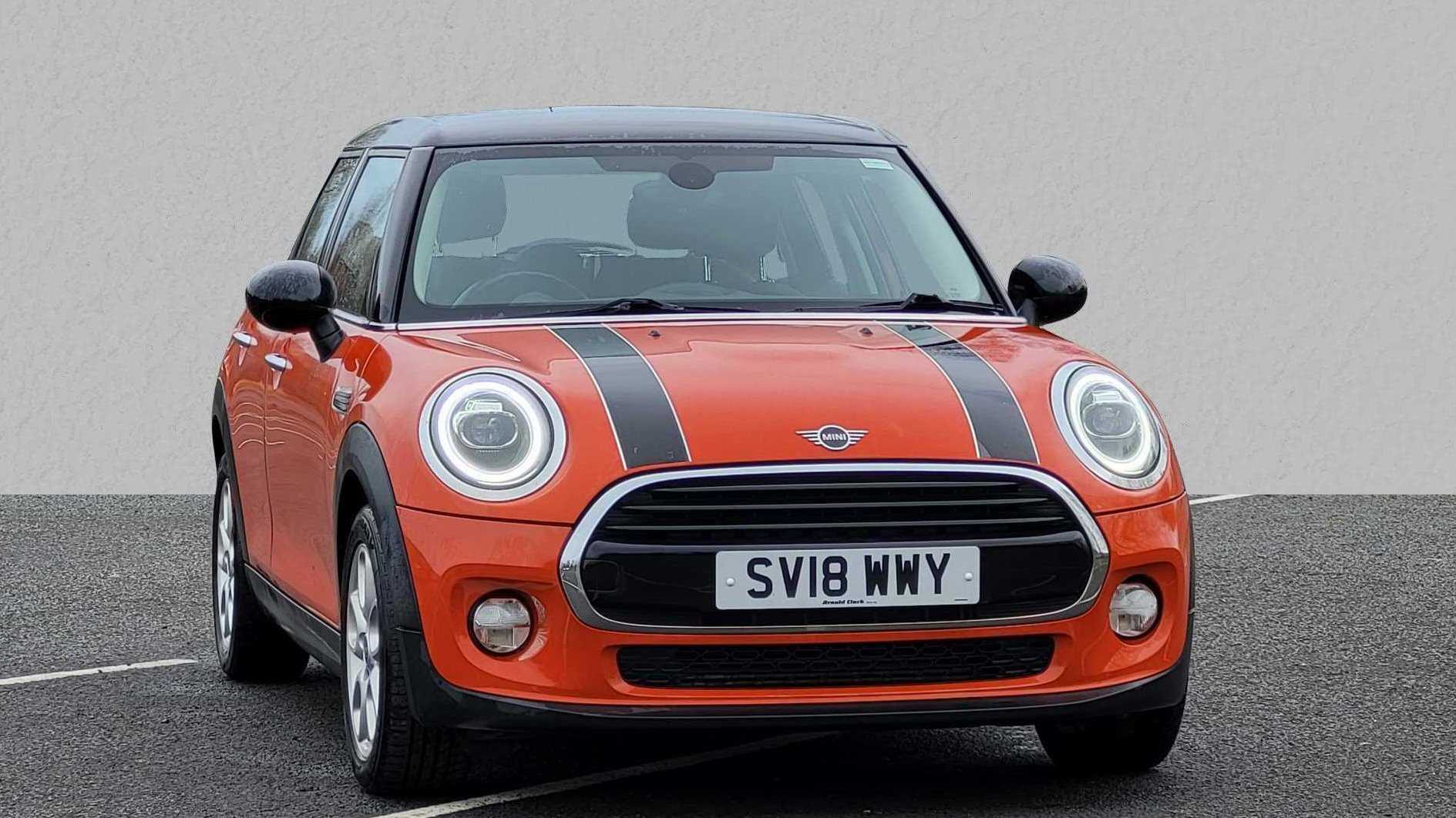 Main listing image - MINI Hatchback 5dr