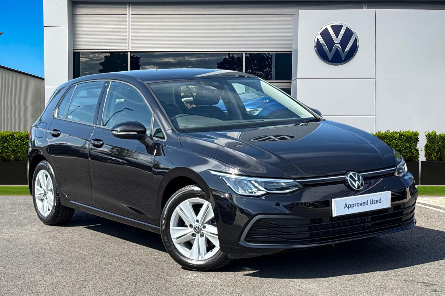 Main listing image - Volkswagen Golf