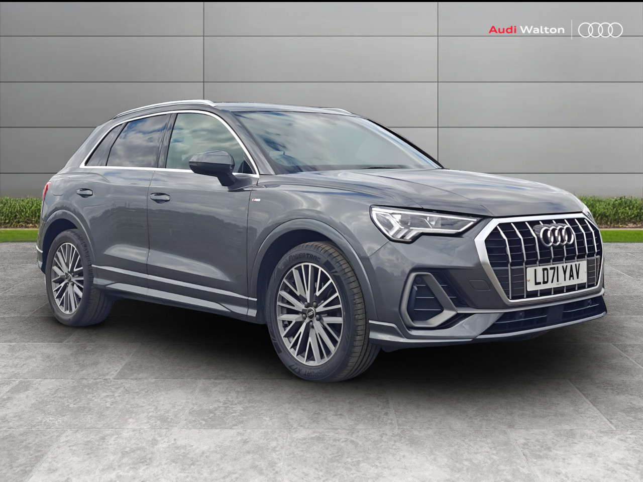 Main listing image - Audi Q3