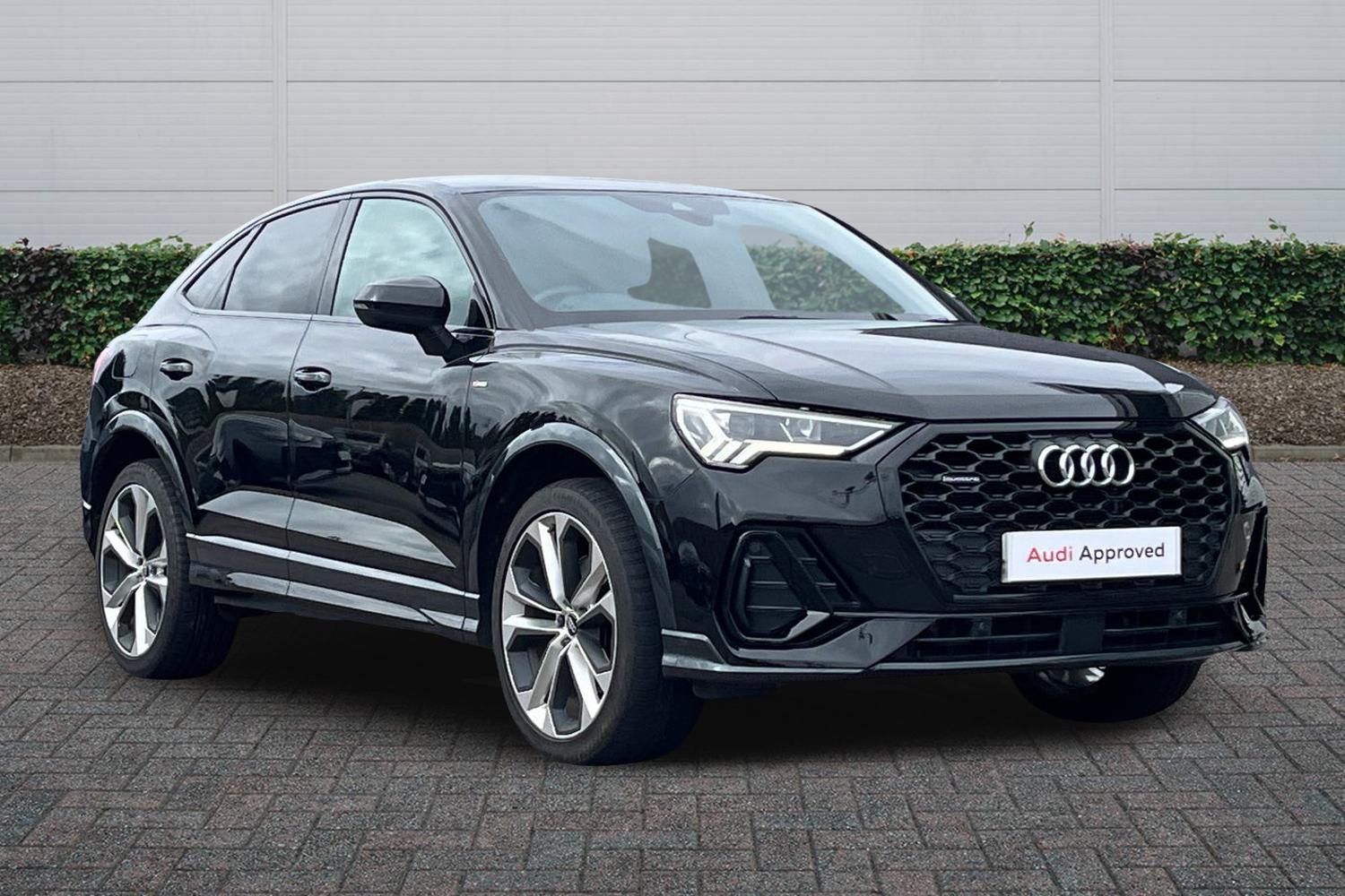 Main listing image - Audi Q3