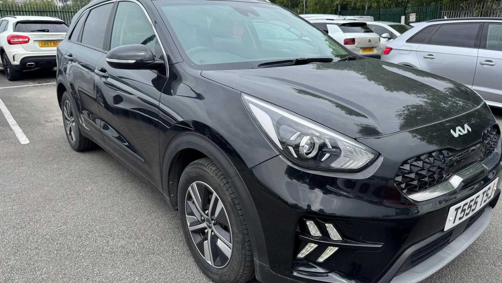 Main listing image - Kia Niro
