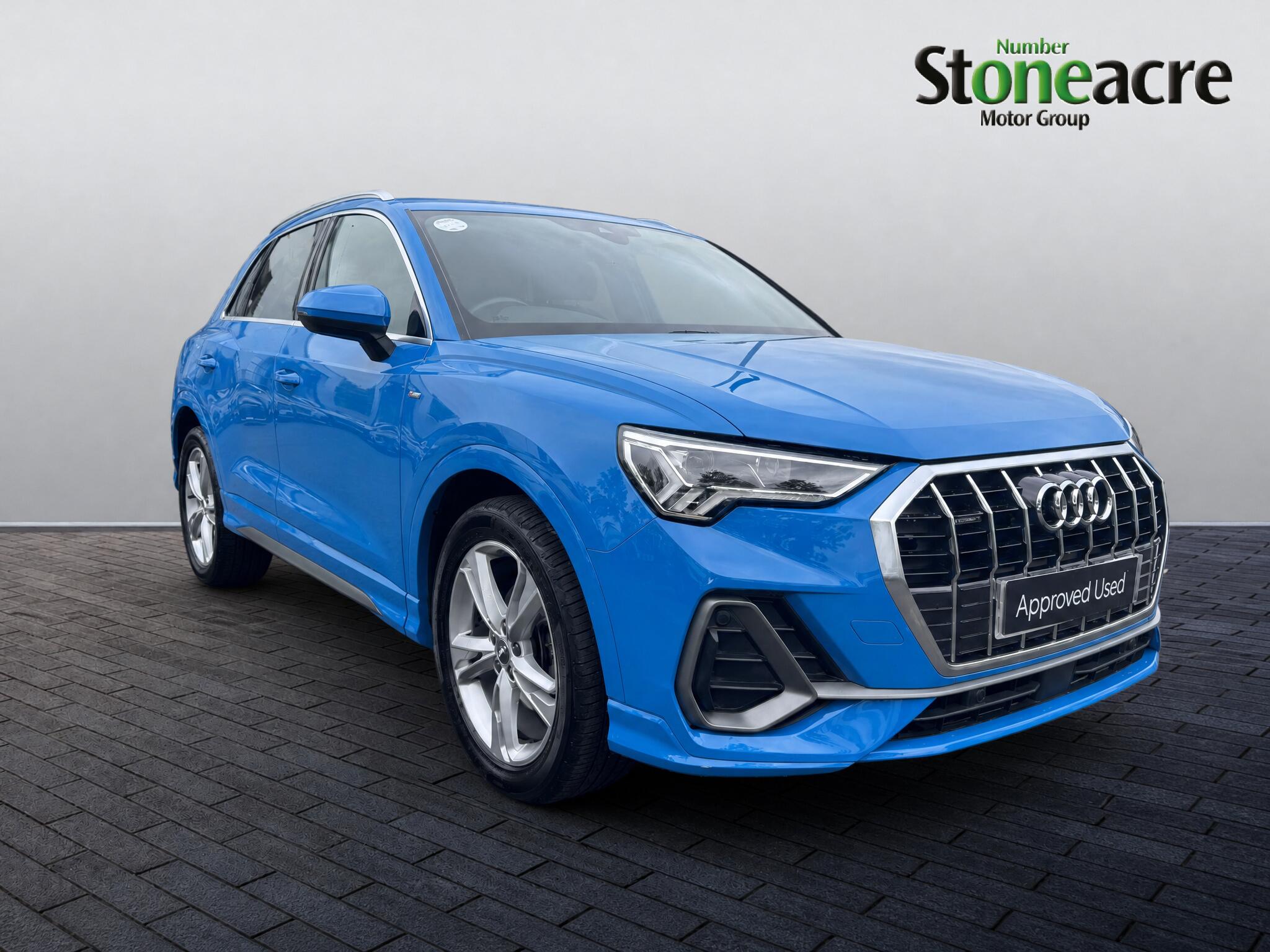 Main listing image - Audi Q3