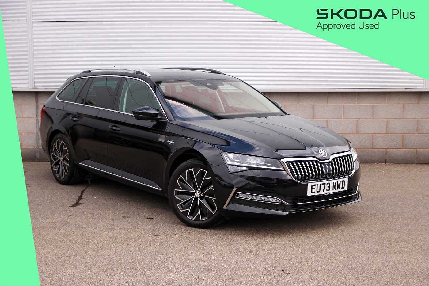 Main listing image - Skoda Superb Estate
