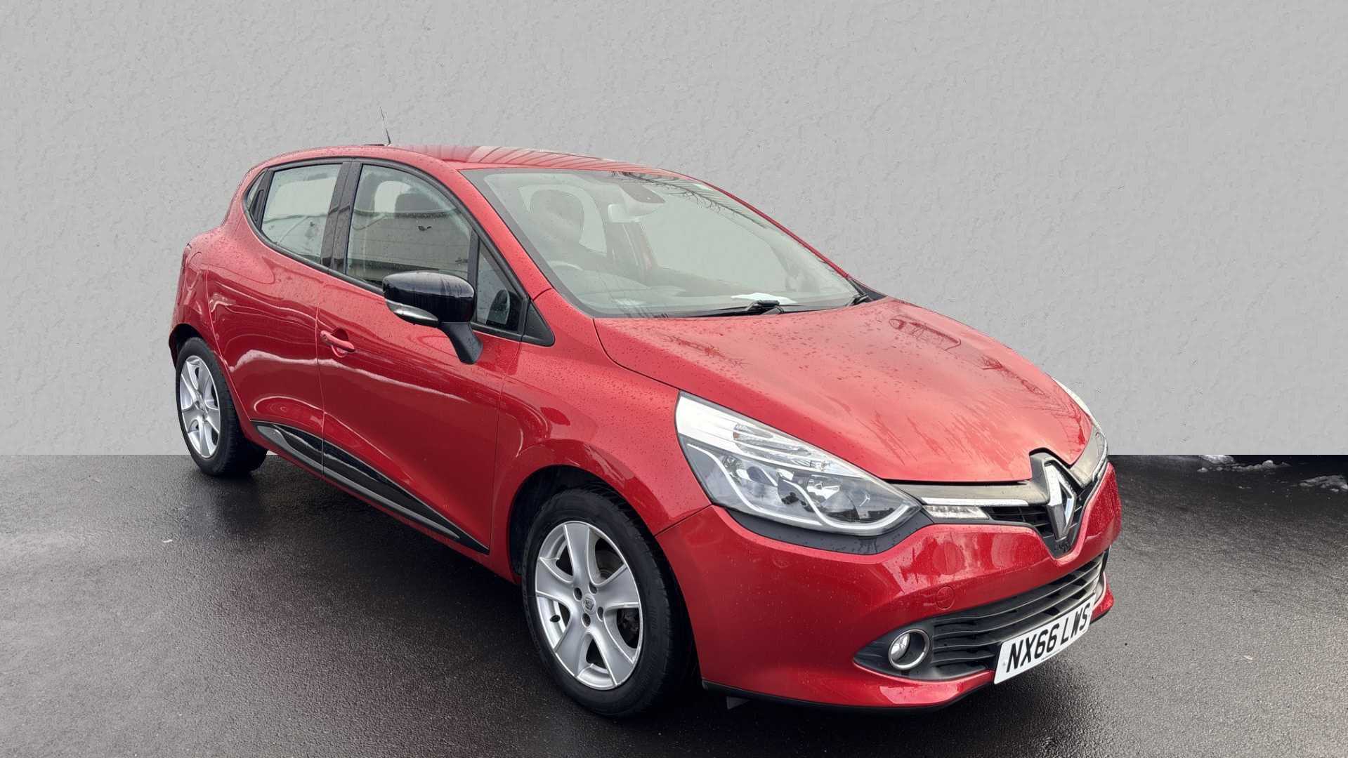 Main listing image - Renault Clio