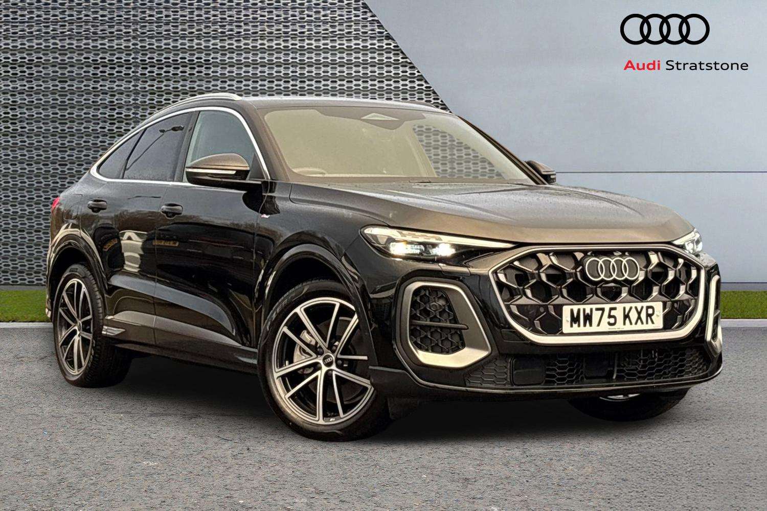 Main listing image - Audi Q5 Sportback