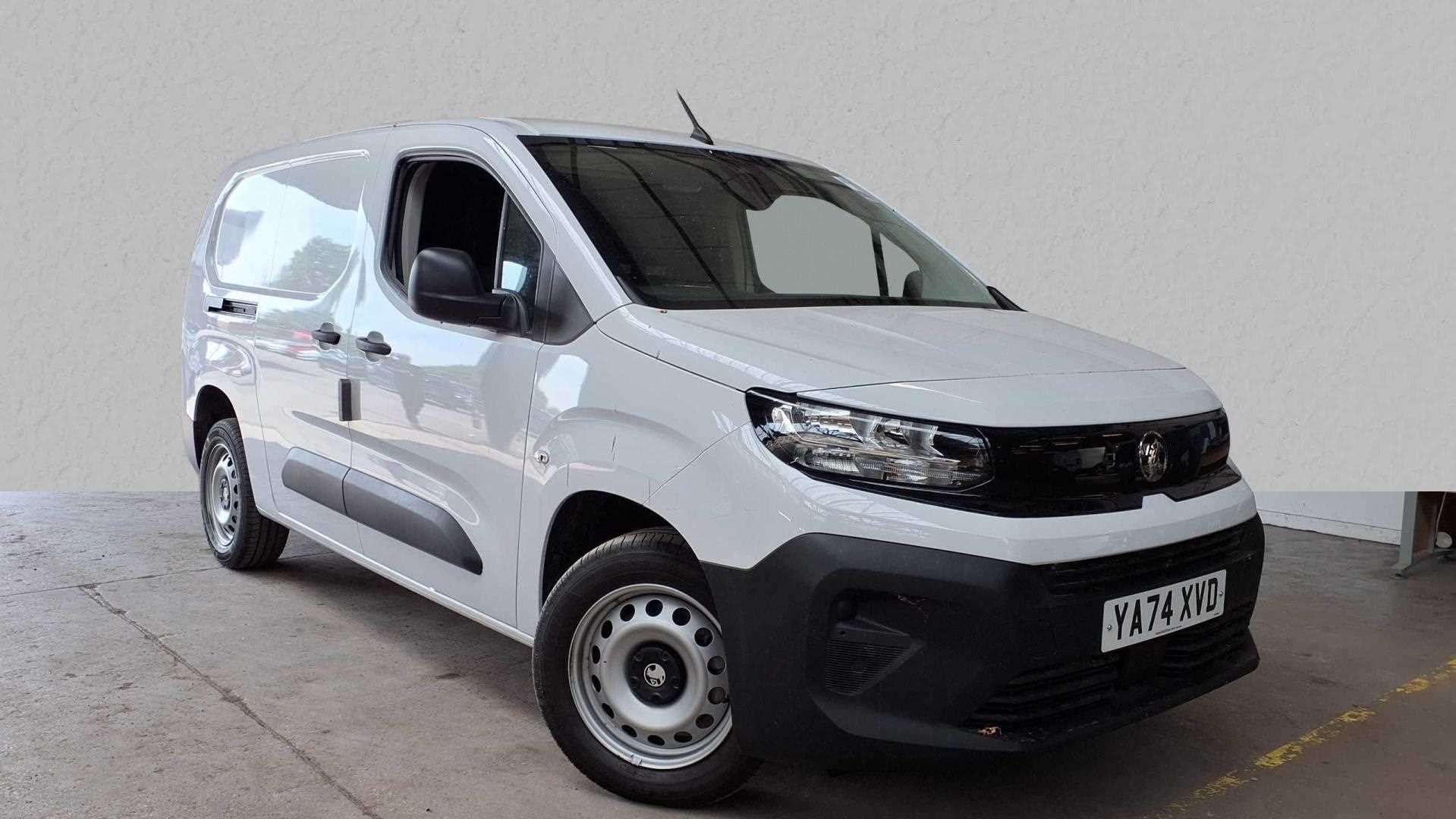 Main listing image - Vauxhall Combo Cargo