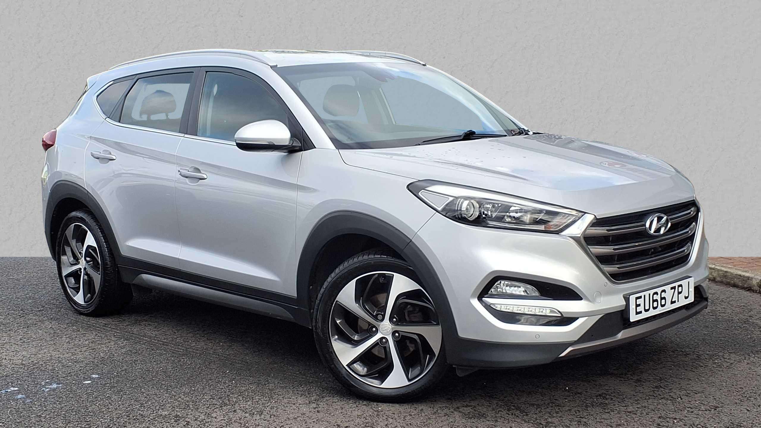 Main listing image - Hyundai Tucson