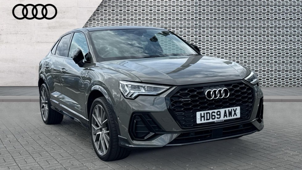 Main listing image - Audi Q3