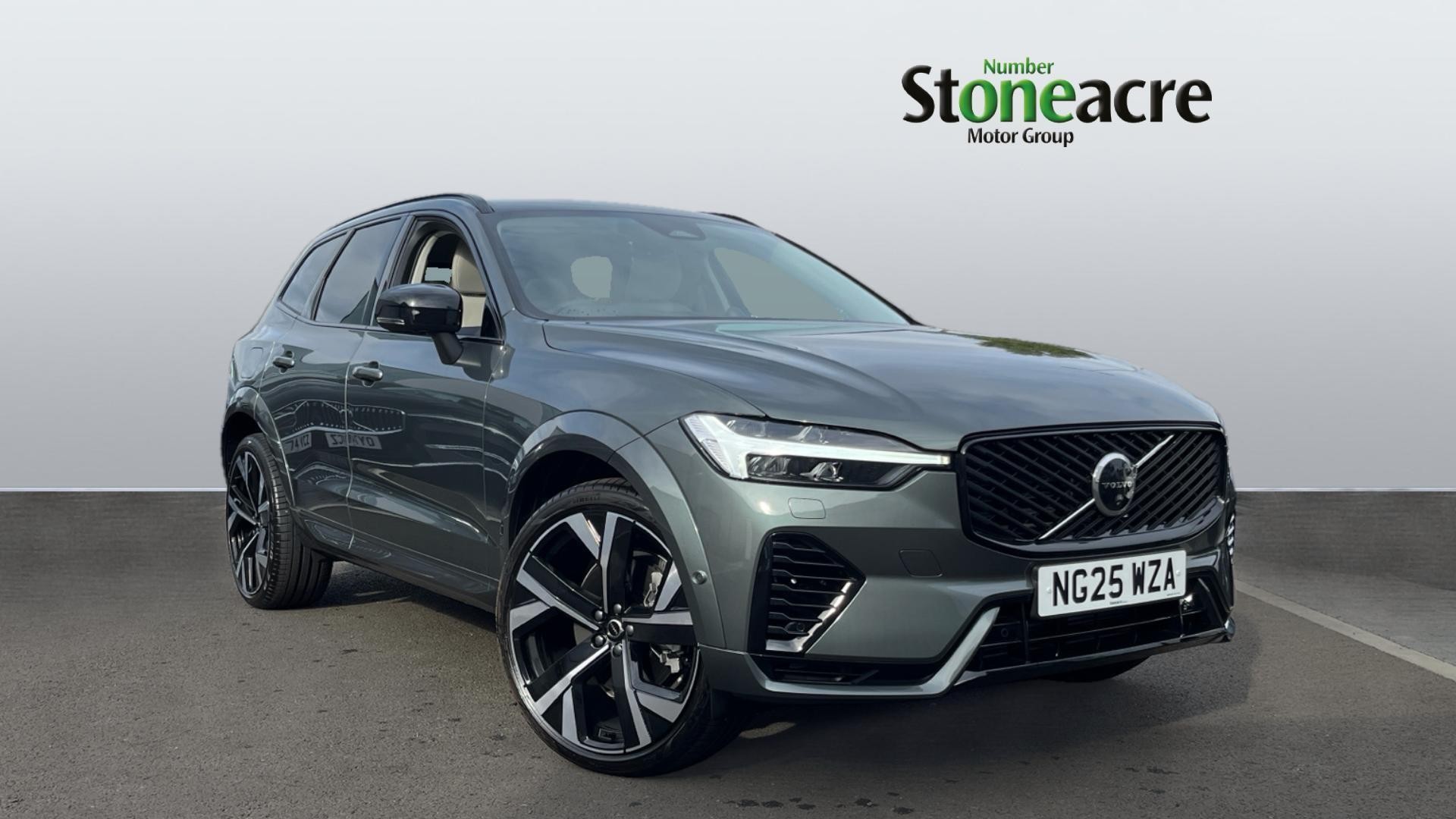 Main listing image - Volvo XC60