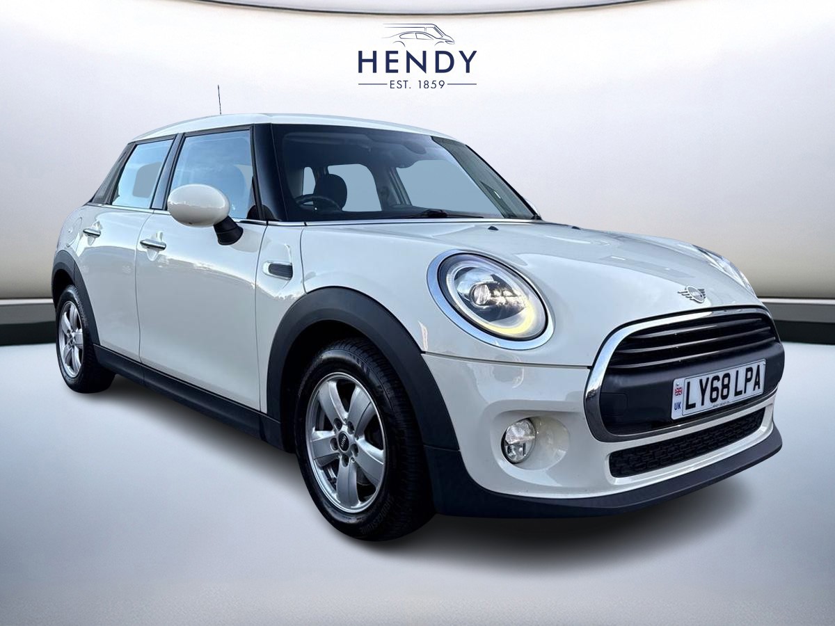 Main listing image - MINI Hatchback 5dr