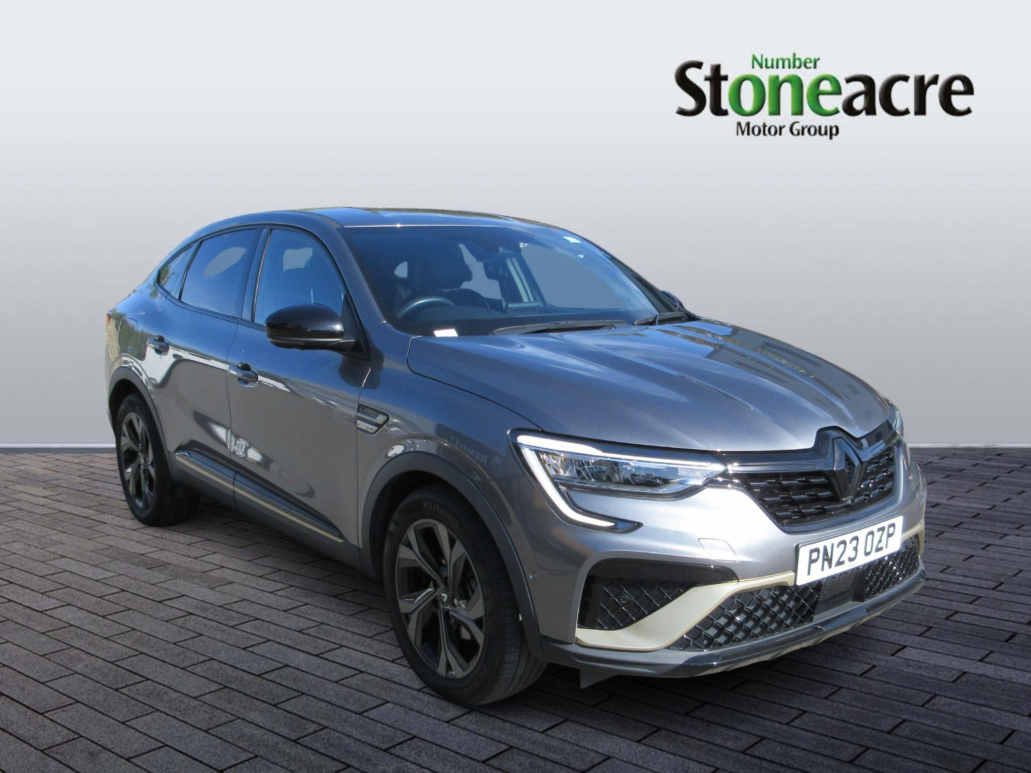 Main listing image - Renault Arkana