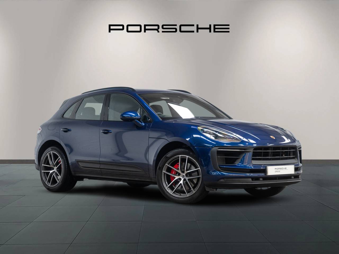 Main listing image - Porsche Macan