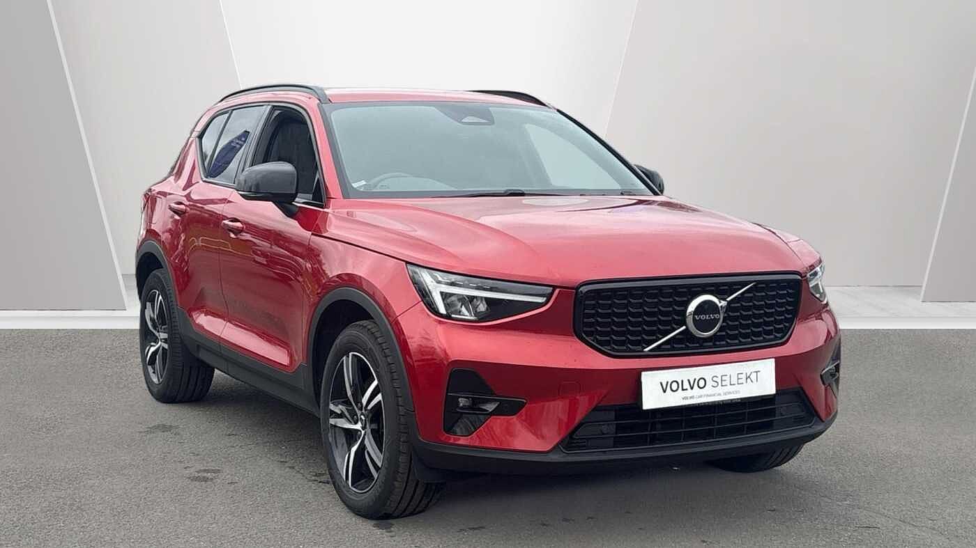 Main listing image - Volvo XC40