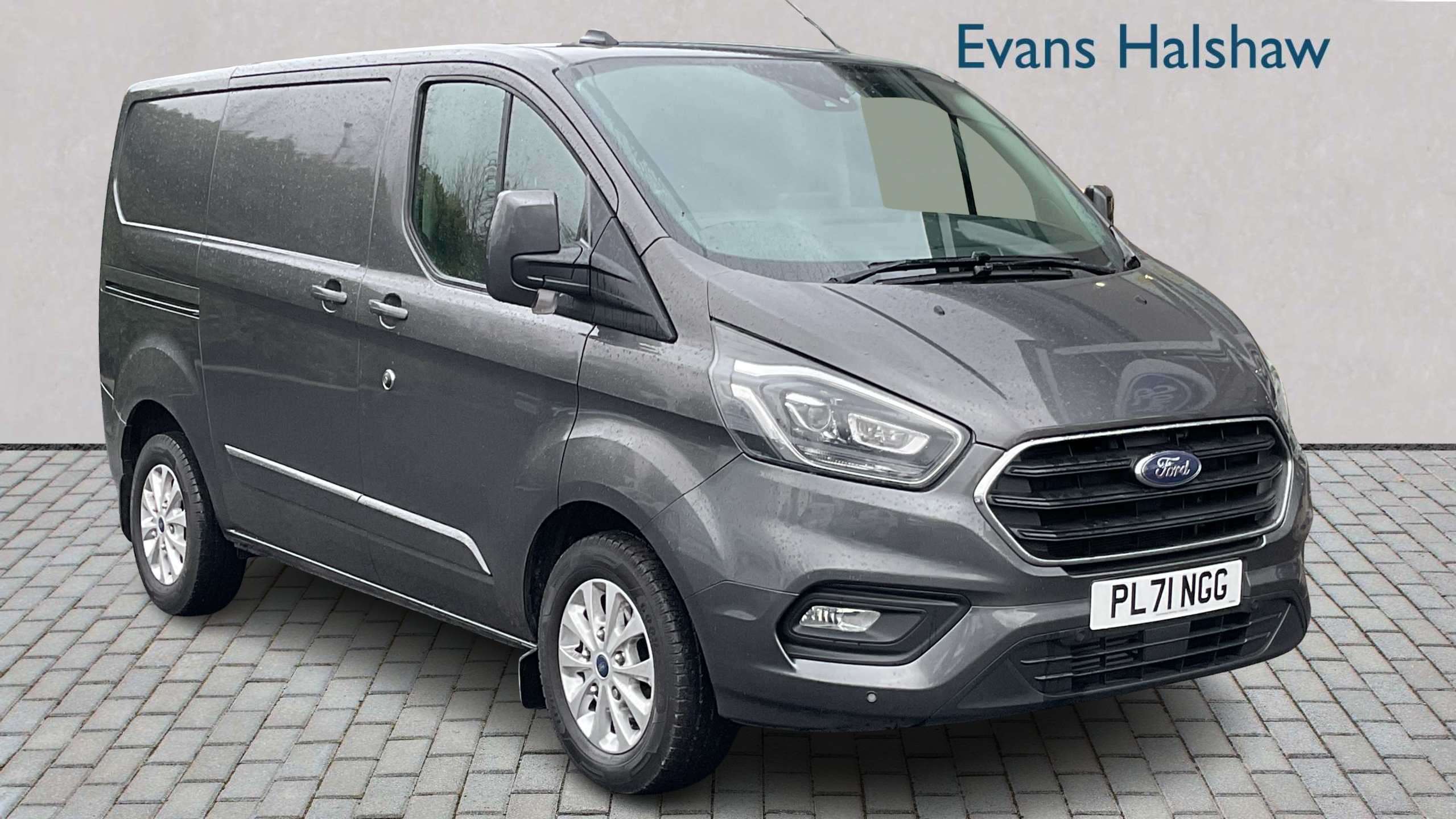 Main listing image - Ford Transit Custom