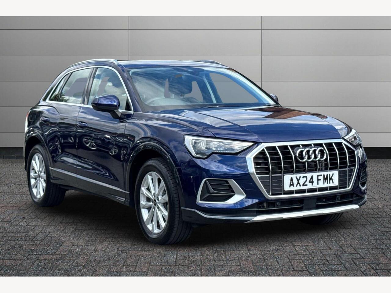 Main listing image - Audi Q3