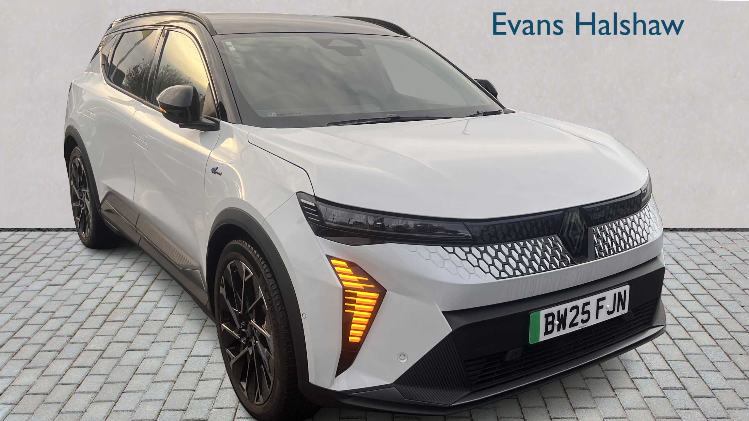 Main listing image - Renault Scenic