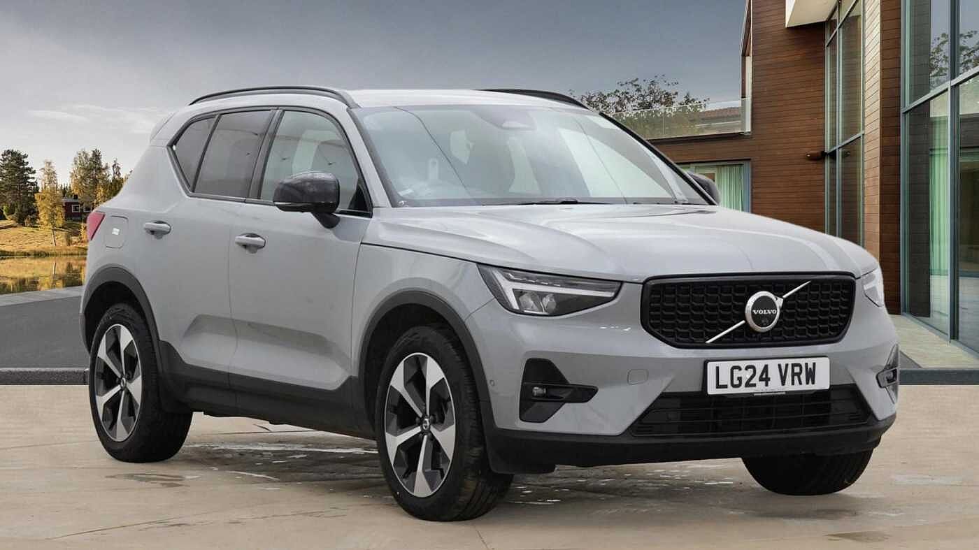 Main listing image - Volvo XC40