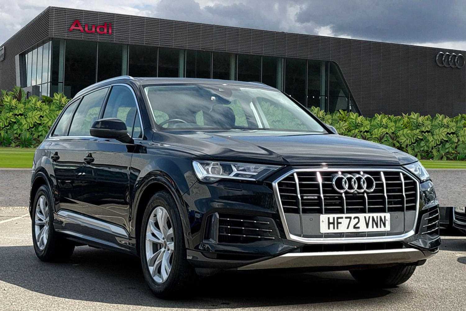 Main listing image - Audi Q7