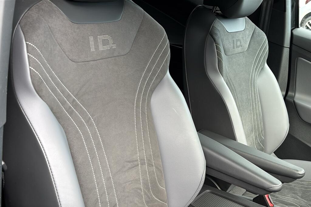 Main listing image - Volkswagen ID.4